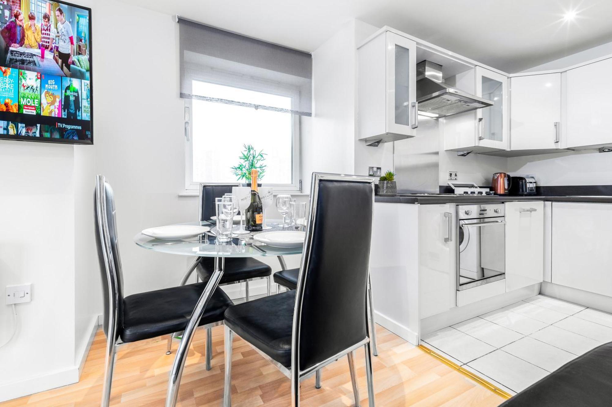 City Centre Apartment - 2 Bedroom - Secure Parking - Top Rated - 201M Birmingham Zewnętrze zdjęcie